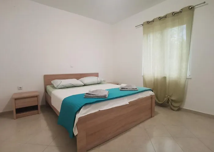 Mariva Apartament *
