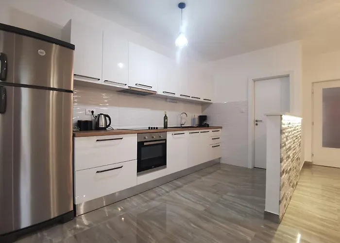 Apartament Mariva *