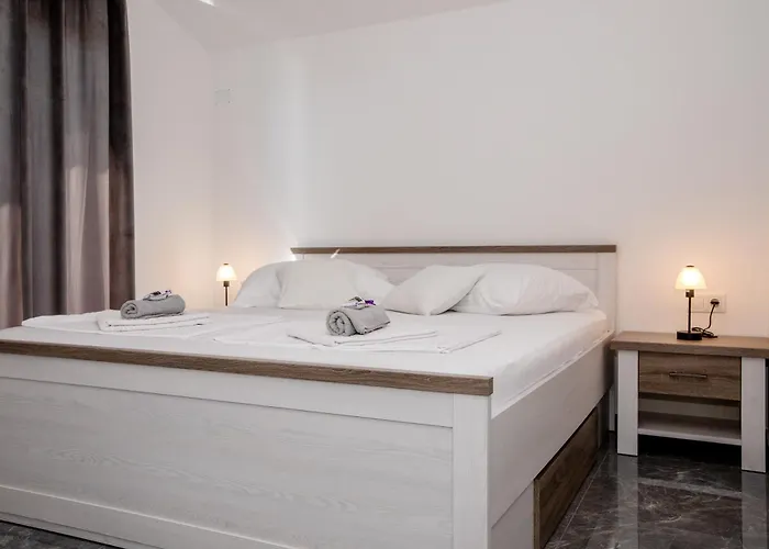 Apartament Mariva *